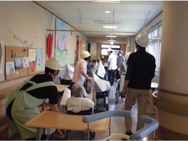 全員避難し点呼します