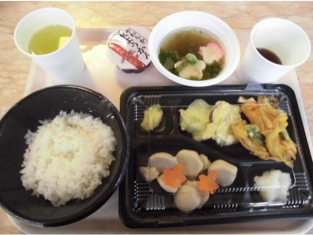昼食一例