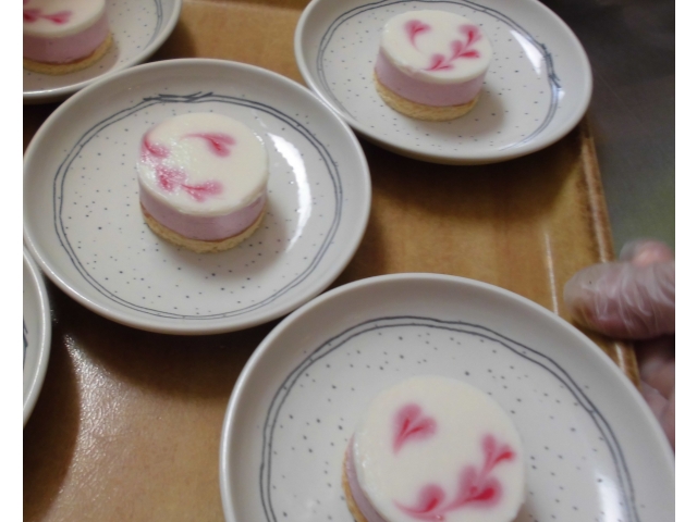 苺のムースケーキ