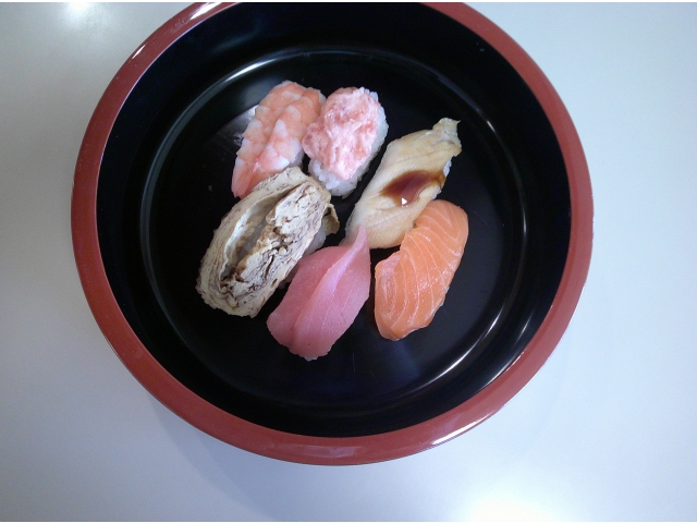 一口大食のお寿司