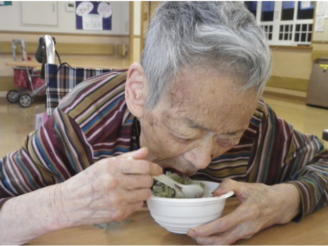ぱくりぱくり