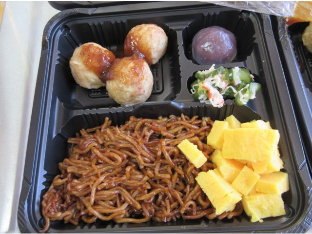 一口大食