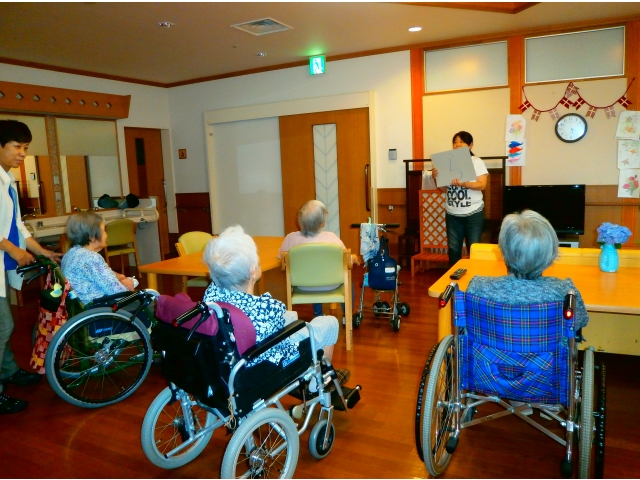 「みなさんで一緒にラララララ」