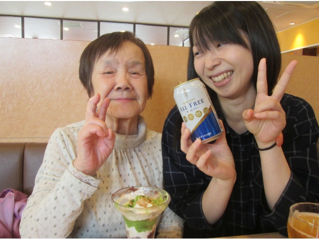 オールフリーと抹茶パフェ