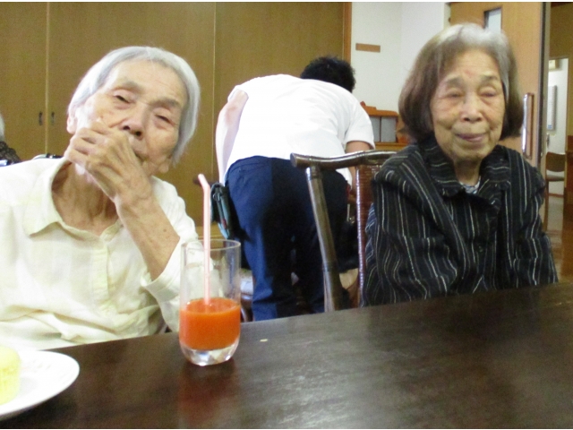 ドリンクがくるのが待ち遠しいです🍹