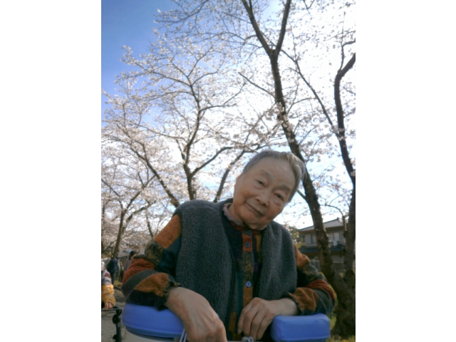 桜をバックに１枚📸笑顔が素敵です✨✨