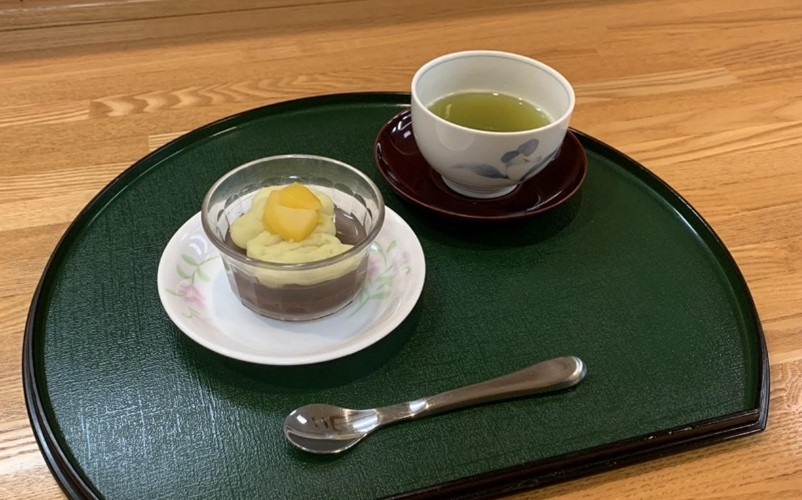 エネルギー：156kcal、たんぱく質：3.2g、脂質：0g、炭水化物：34.3g、食塩相当量：0g、鉄分：1.0g、食物繊維：2.1g