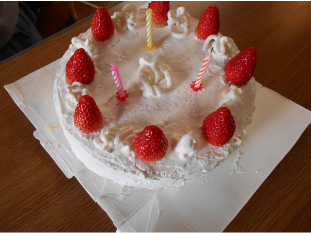 いちごのケーキが完成！