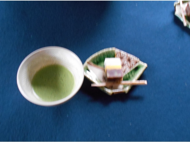 おいしいお抹茶とお菓子もいただきました