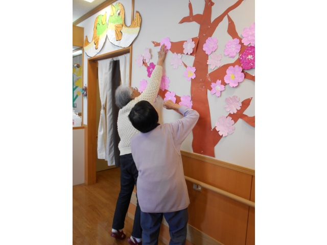 「そこ、もうちょっと左」