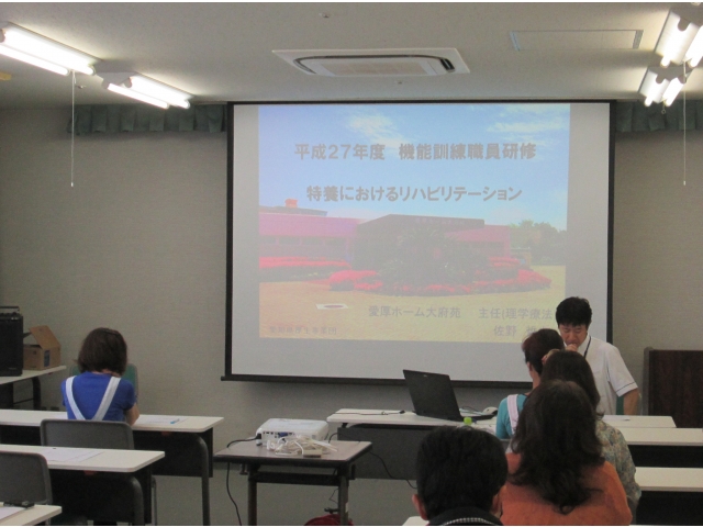 今回から介護職員も参加しました