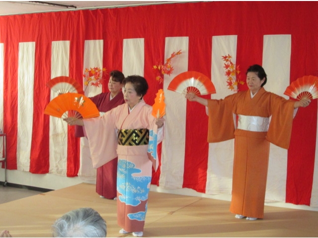 すてきな踊りです!