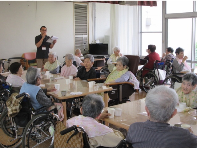 西棟の誕生者は8名です