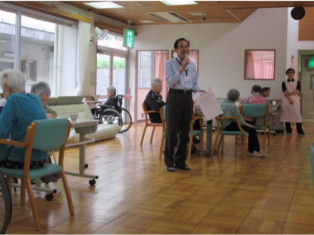 東棟の誕生者は11名です　おめでとうございます