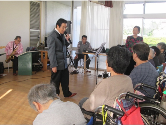 渋い歌声にうっとり･･･