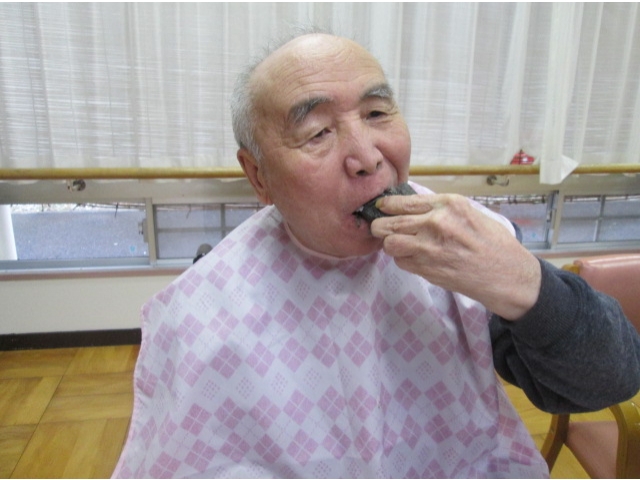 ガブリっ!!!