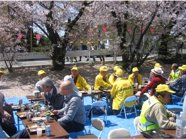 この日は小学校の始業式でした。「おかえり～」