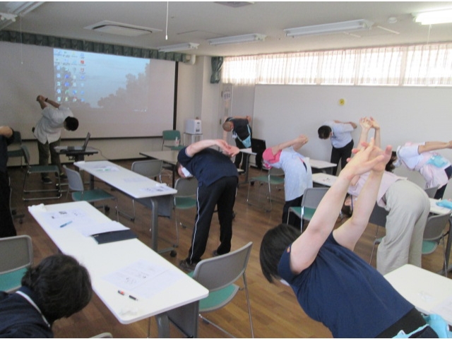 最後は体操でリフレッシュ!