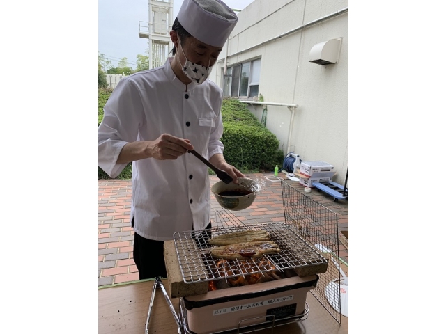 うなぎの骨からうま味を抽出した、絶品のうなぎのタレでした。