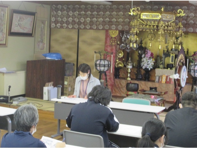 ノロウイルスによる食中毒の注意事項について学びました。