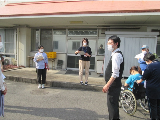 管理栄養士から、非常食の場所について説明と確認がありました。