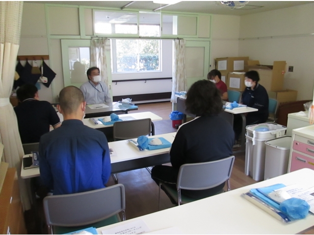 コロナウイルスの基本についてまずは学びます