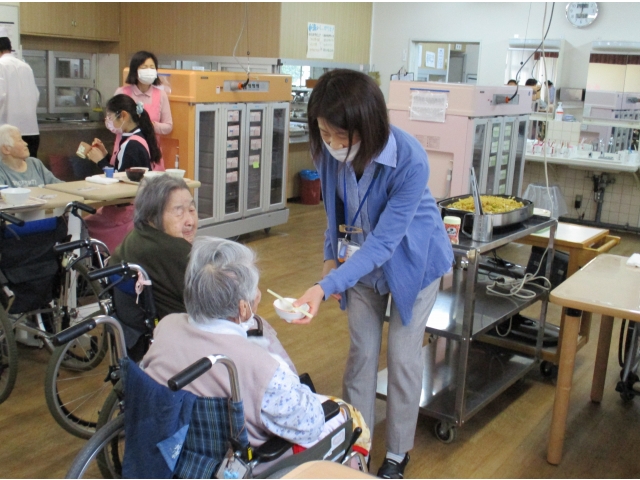 最後に利用者様が味見をし、「美味しい」ということで完成しました。