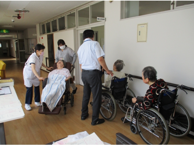 レントゲンへご案内
