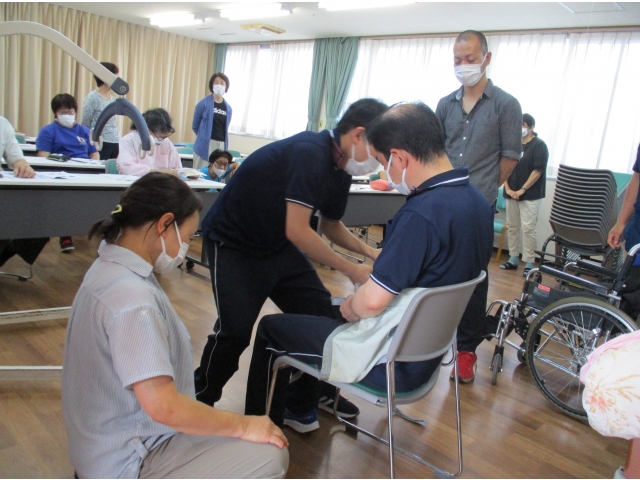 実際にやってみると難しい！