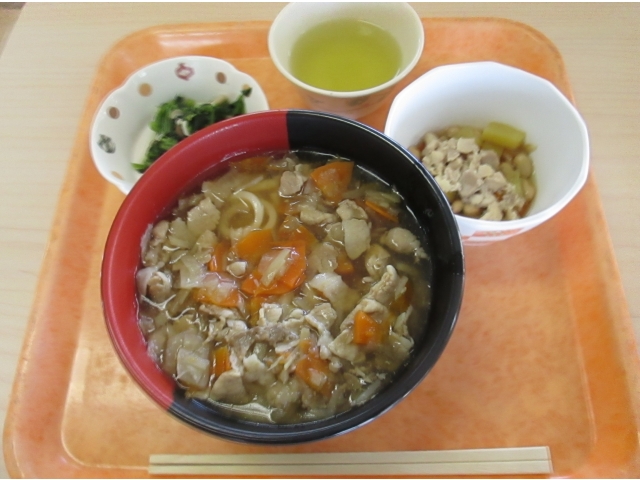 麺類とご飯の選択食「五目あんかけうどん」