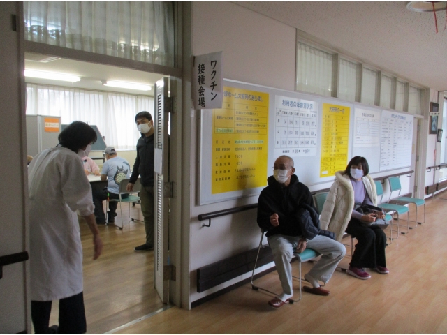 前半グループは４７名が接種しました