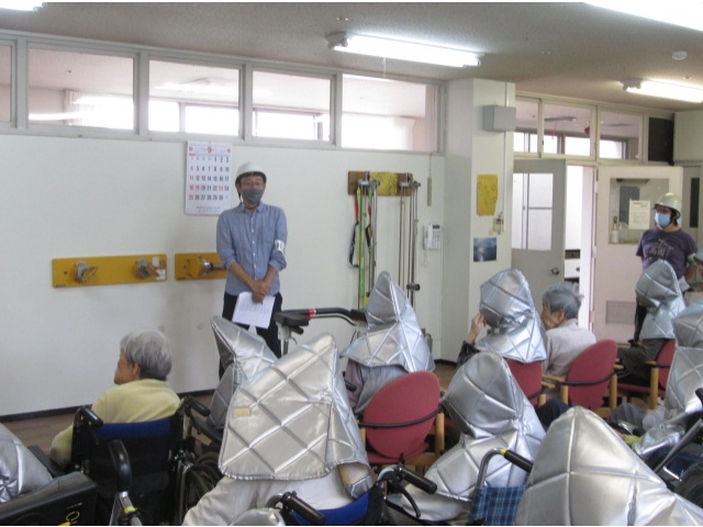 次長から南棟の利用者様に講評がありました。