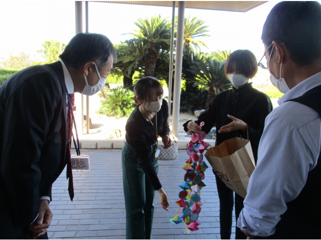 「年中さんと年長さんの作品です」