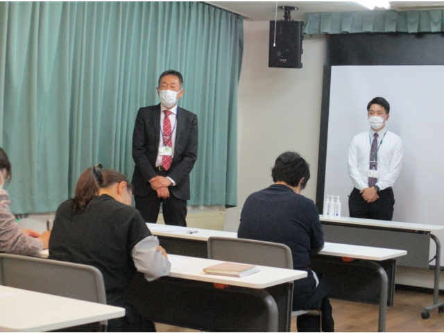 苑長から講師の紹介がありました。