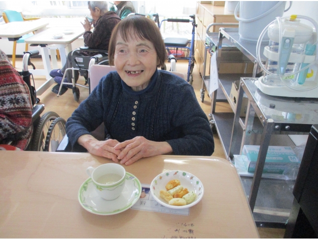 同じテーブルの方と会話を楽しまれていました。