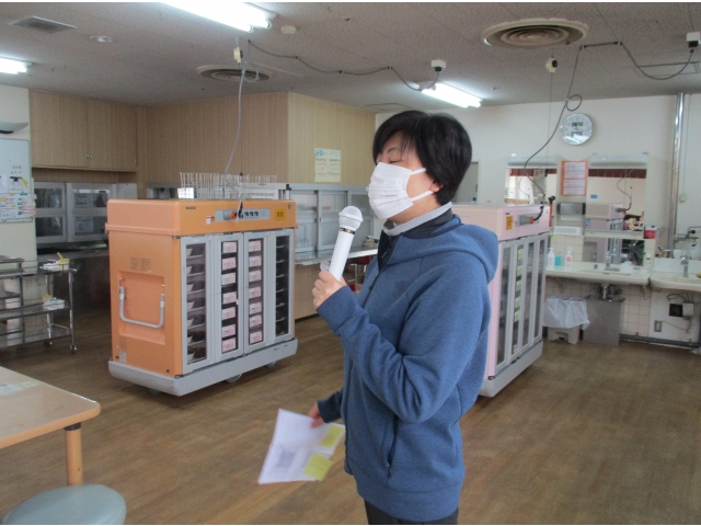 管理栄養士から誕生日メニューの紹介がありました。