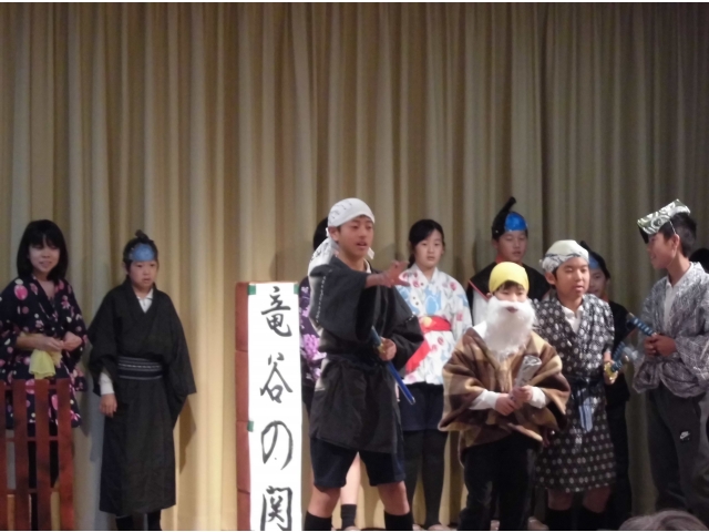 ひかえよろう…
このもんどころが…
