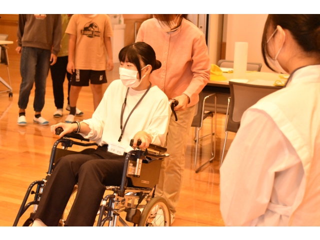 栄養士の実習生も一緒に体験したよ🎶