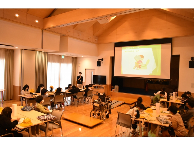 次長による特養についての講義📖