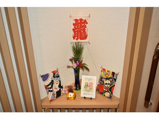 フロア・ユニット出入口にお正月の雰囲気⛩️