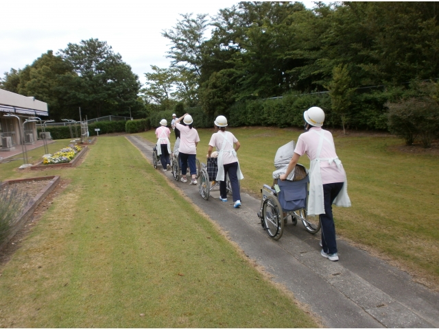 急いで避難！！！