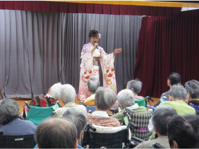 桜ゆみさんの歌声に聴き入ってしまいました。
