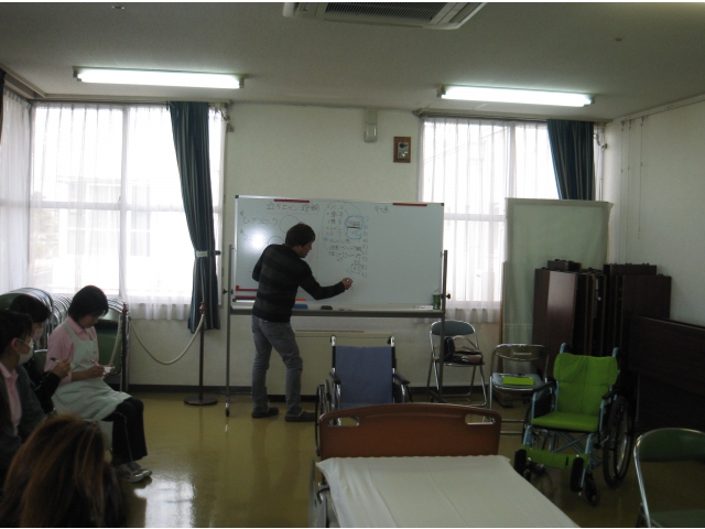 まずは立ち上がり理論の話をして頂きました。