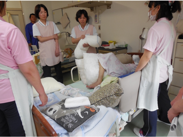 現在あるクッションを用いて最適な方法を探します。