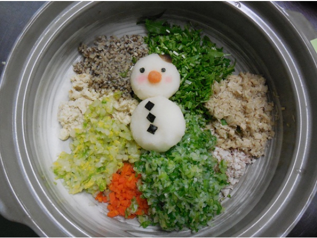 雪だるま　しめじの帽子付きです