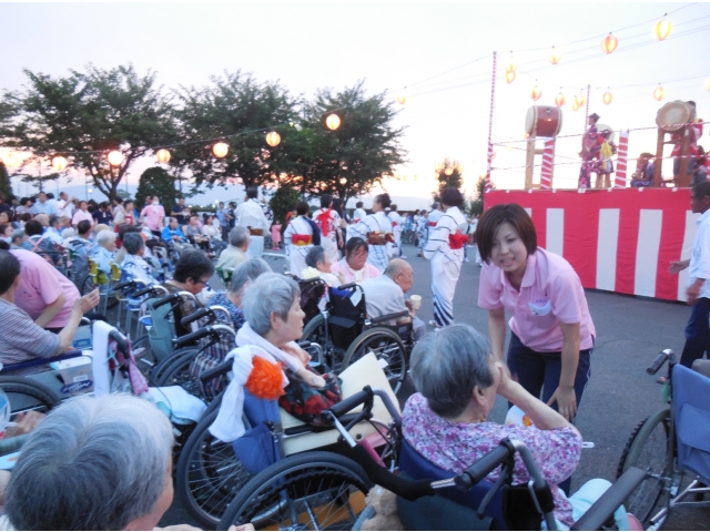 お祭り楽しいですね！