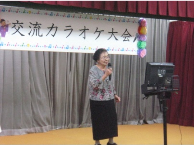 美声を披露