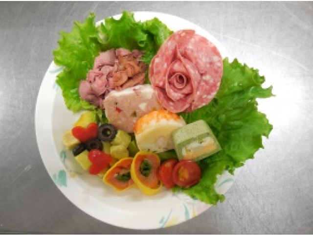 オードブル盛り付け（普通食）