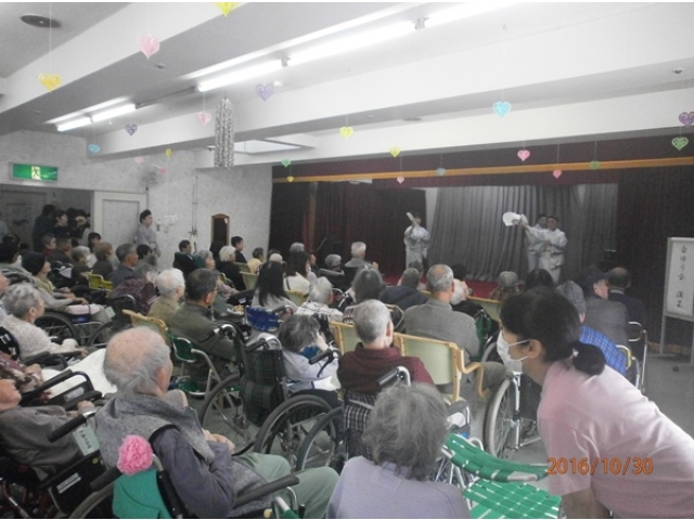 綺麗な着物に素敵な踊り
