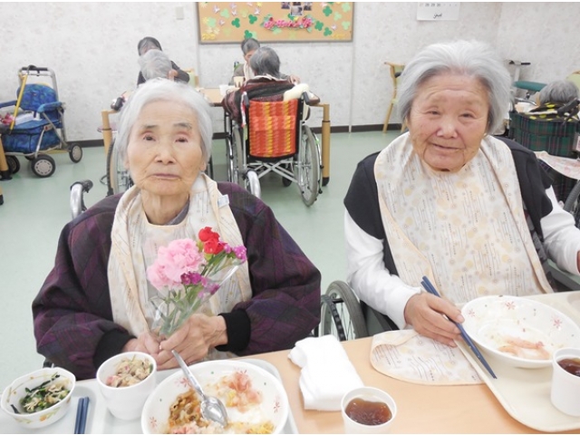穴子は柔らかくて美味しい